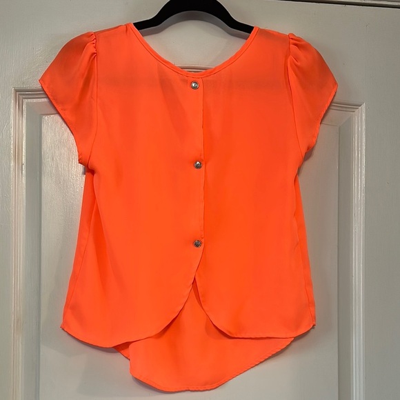 Women's Orange Top with button down back - Picture 3 of 5